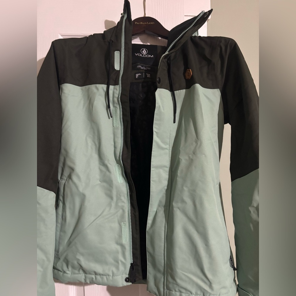 Volcom ski/snowboard jacket